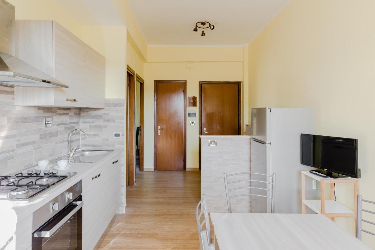 Le Rondini Apartment, 5 Persone, 2 Balconi, Policlinico Tor Vergata E Casilino Rzym Zewnętrze zdjęcie